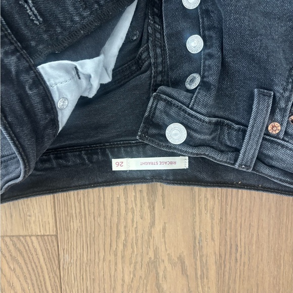 Levis Ribcage Jeans - Picture 2 of 3